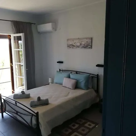 Issos Apartments Agios Georgios  Exterior photo