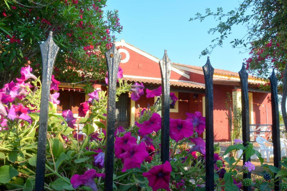 Issos * Agios Georgios (Corfu)