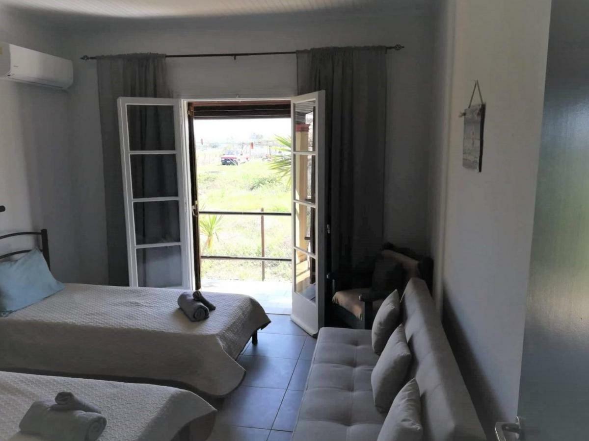 Issos Apartment *